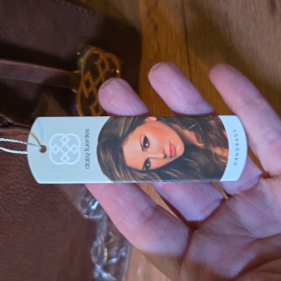 NWT Daisey Fuentes Purse - Picture 11 of 11